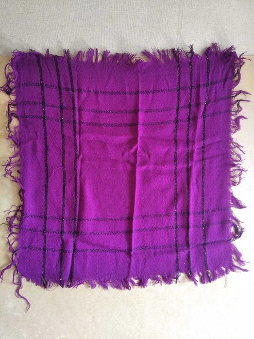 Платок классический красивый фиолетовый лиловый с бахромой