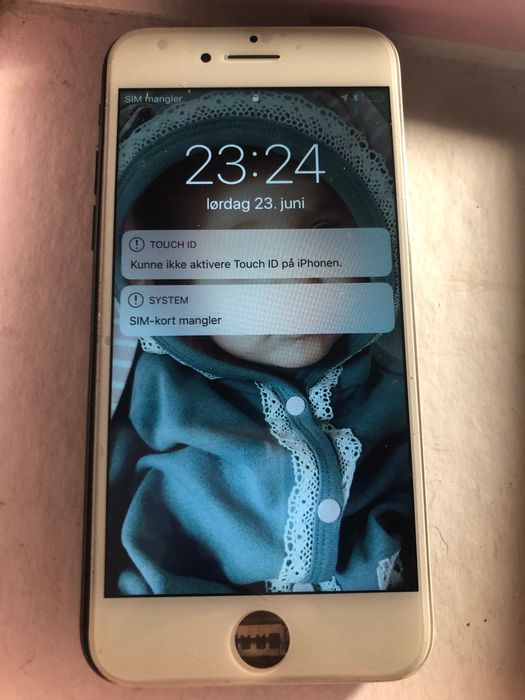 Na części zamienne iPhone 7, cena za calosc