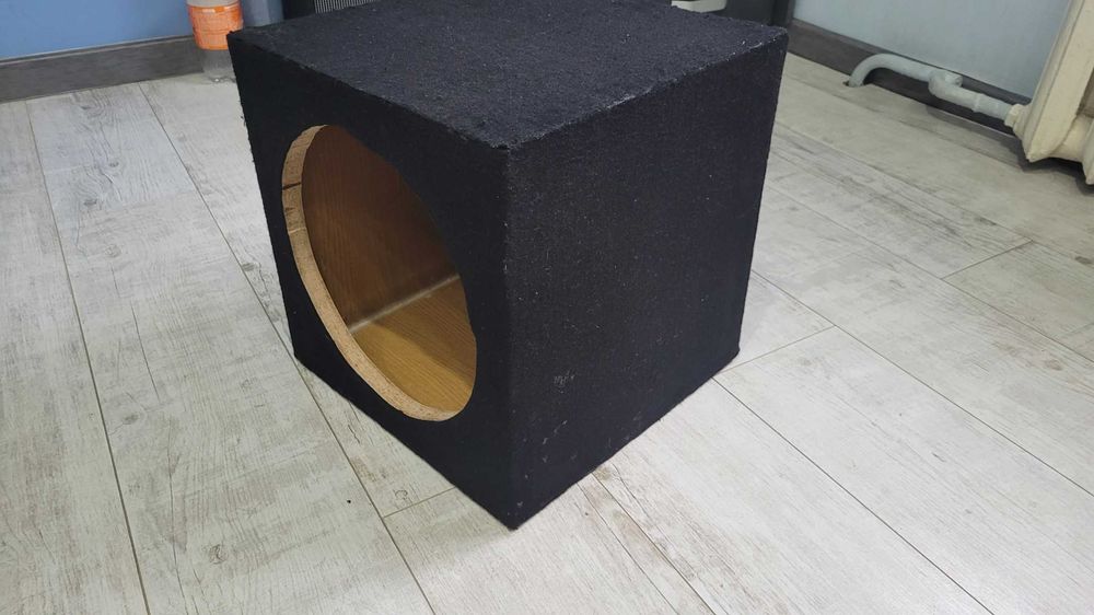 Корпус для Сабвуфера 12 дюймов типа (заакрытый ящик)