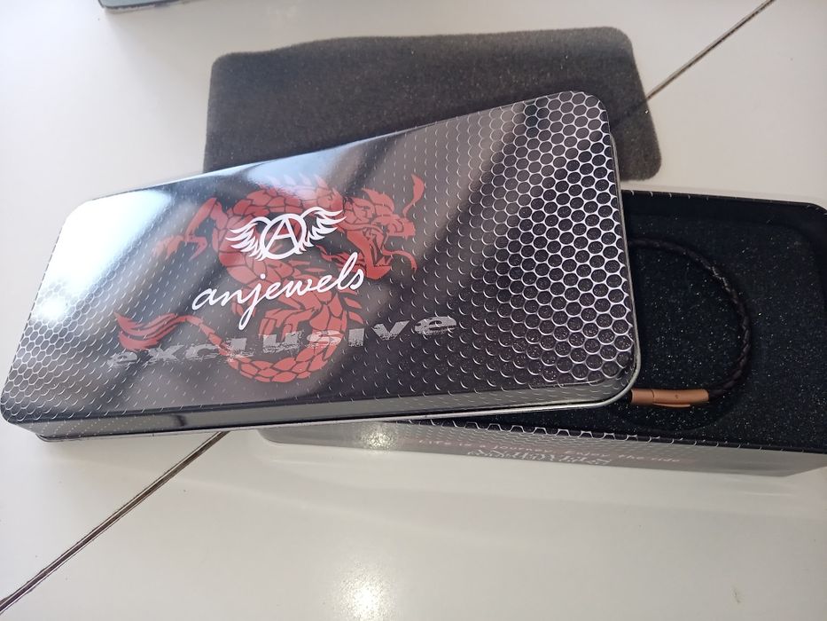 Pulseira de homem Anjewels.  Nova