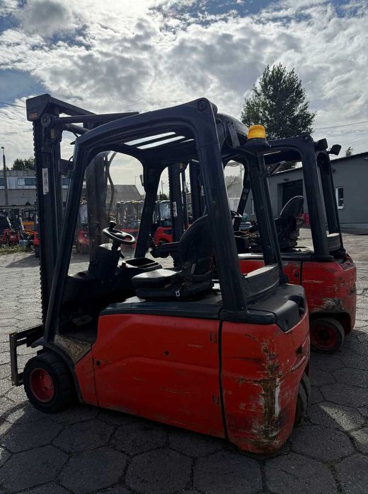 WÓZEK WIDŁOWY LINDE E18,E20,E16 rok 2007/2008