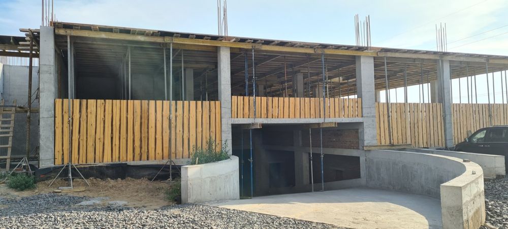 Бригада монолитчиков, монолитные работы, бетонирование. - Будівельні ...