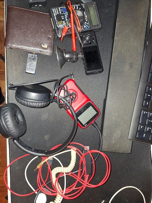 Electronics Lot - iPad and Others464467404732518403