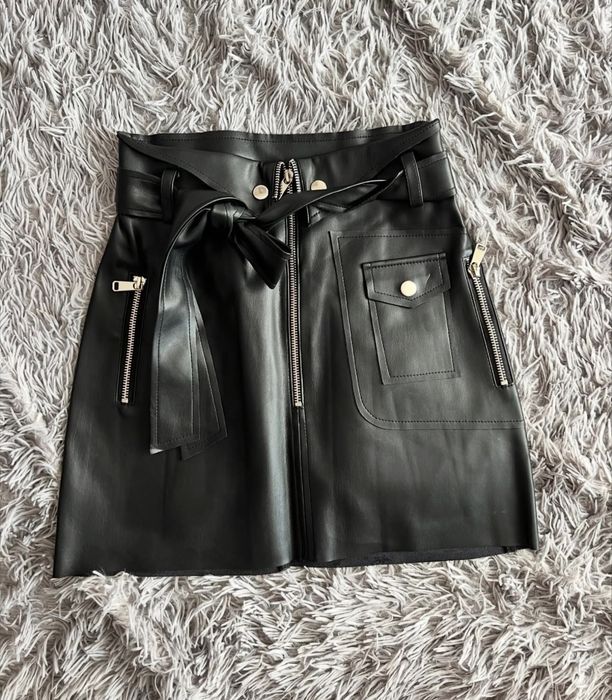 Білі шорти від Zara mom