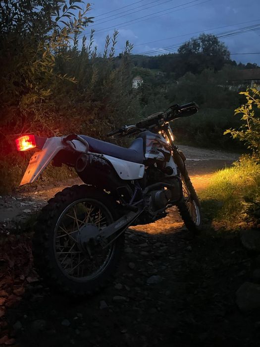 Suzuki Dr 125 SE