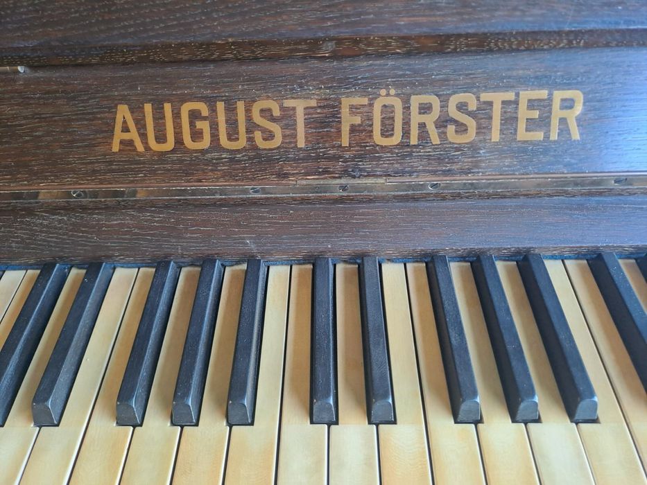 Pianino August Forster
