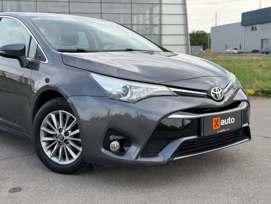 Toyota Avensis 2016
