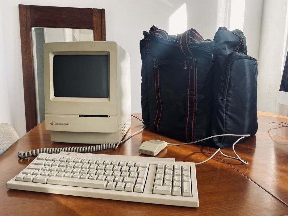 Apple Macintosh Classic (anos 90)