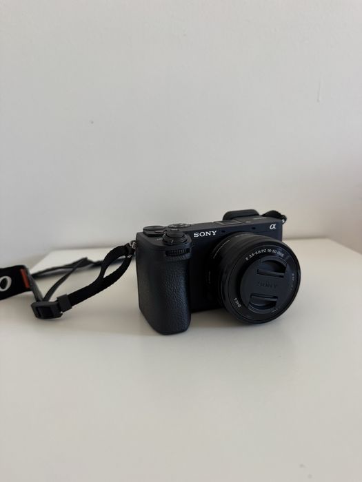 Sony A6700 + objetiva 16-50mm