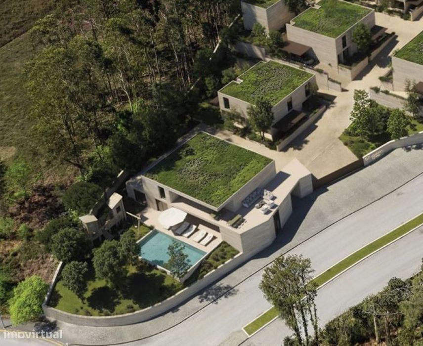 Moradia T2 nova em Alfena | Jardim privativo | Condomínio com piscina