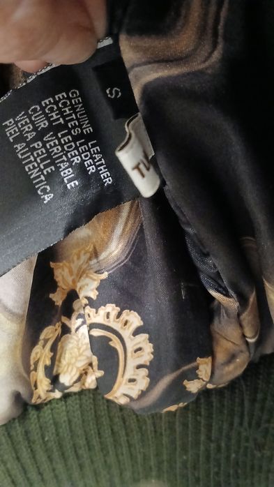 Кожаная куртка бомбер s