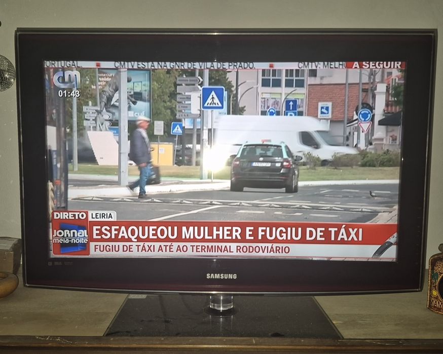 Televisão Samsung Crystal TV - A funcionar bem