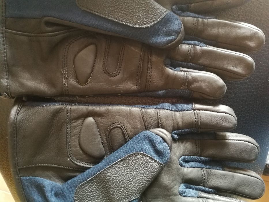 Luvas táticas novas