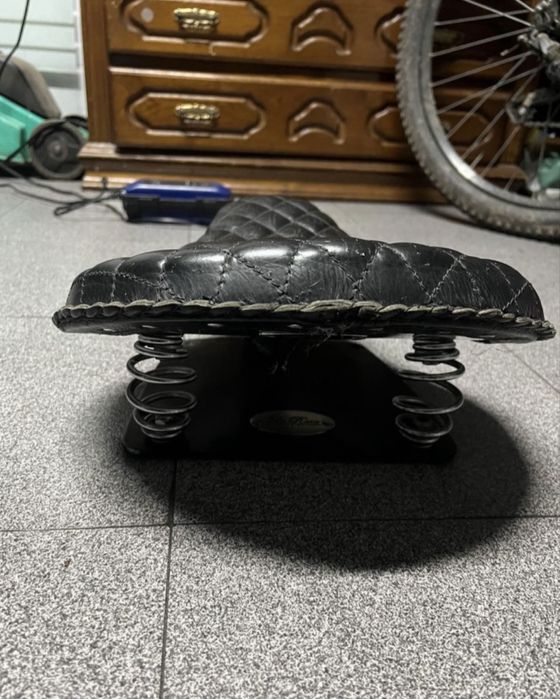 Acessorios moto, banco moto, capacete, blusao, tampa filtro