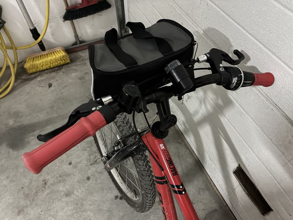 Bicicleta btwin racing boy 320