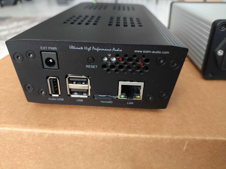 Streamer SOTM sMS-200 ultra neo + zasilacz Lucarto audio