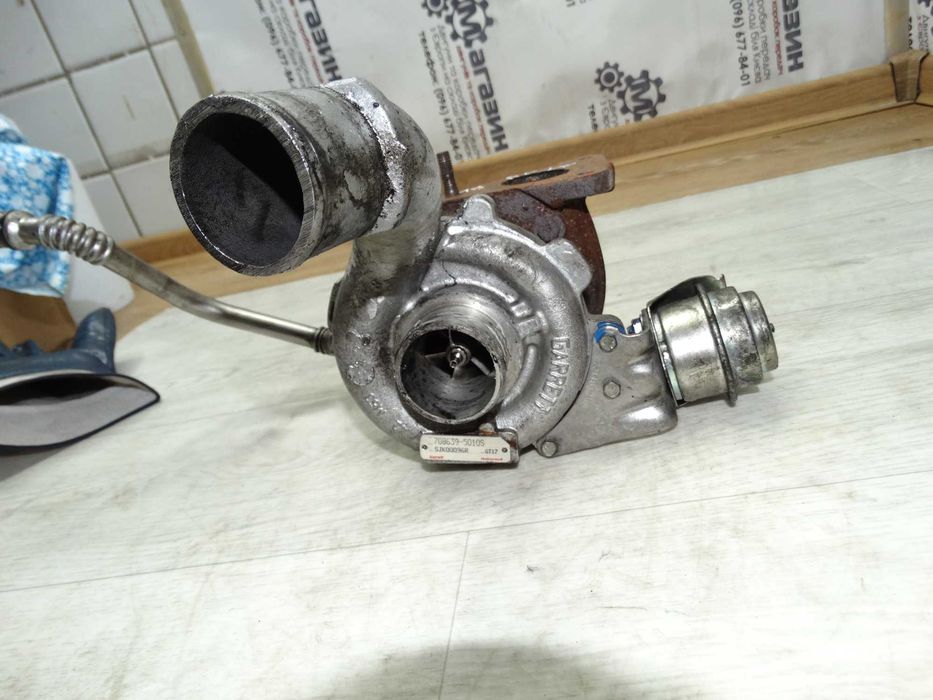 Турбіна Laguna Megane Scenic Carisma S40 V40 1.9dCi 708639-6, 2