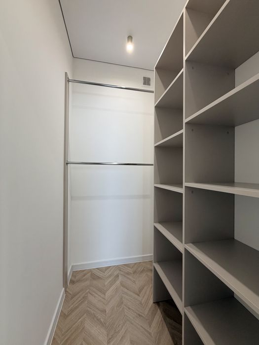 Продаж 2 кімнатної квартири 70 м2