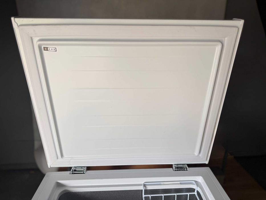 Zamrażarka Logik L95CFW23