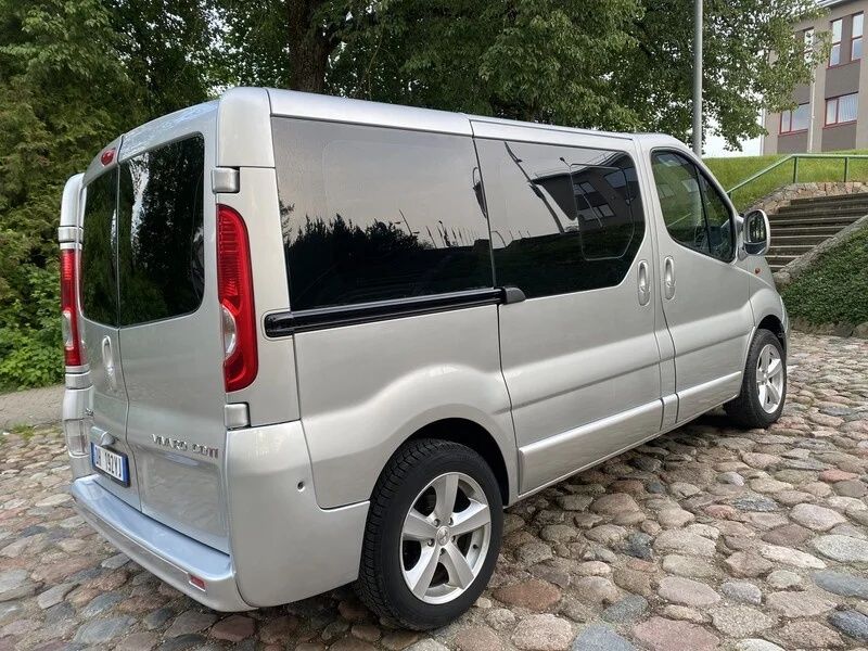 Продам opel vivaro 2008 рік