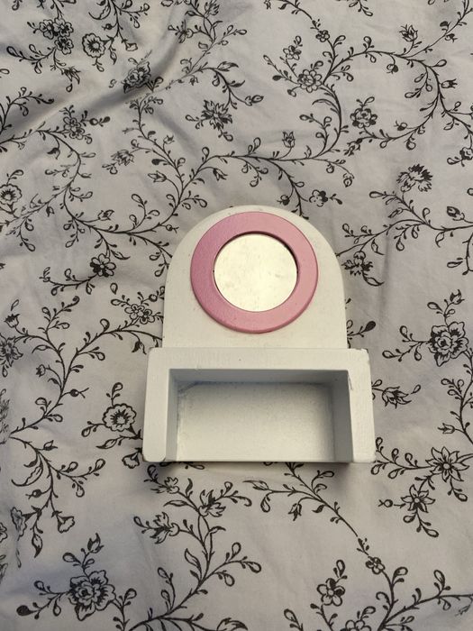 Toaletka dla domu dla lalek