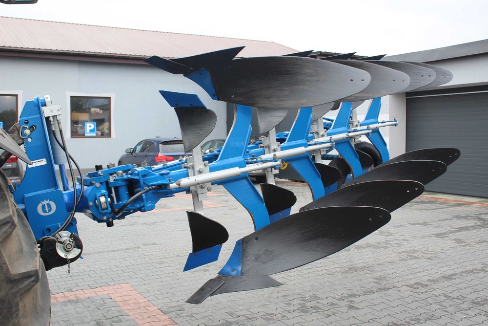 Pług Overum CX 4 skibowy vario  obrotowy kuhn kverneland