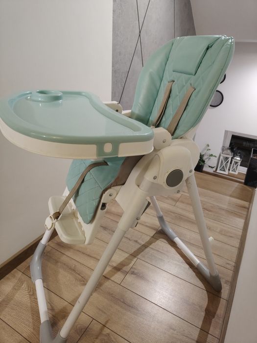 Krzesełko regulowane do karmienia