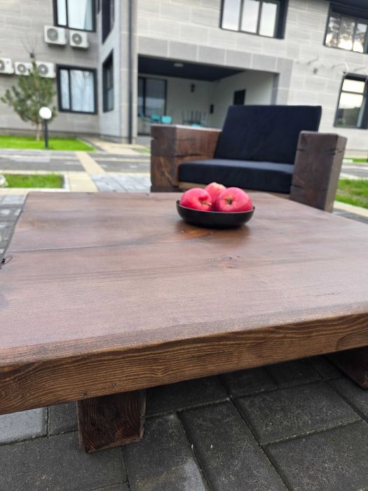 Садовая деревянная мебель