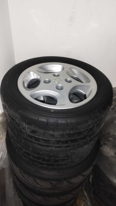 Jantes 106 GTI com pneus Yokohama A052 novos