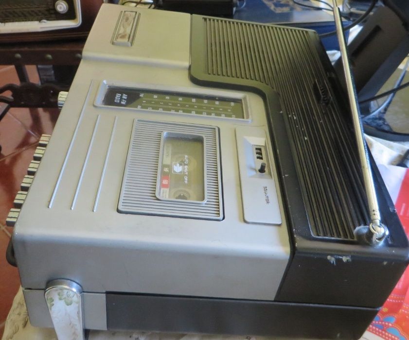 Radio /Cassete/ TV
