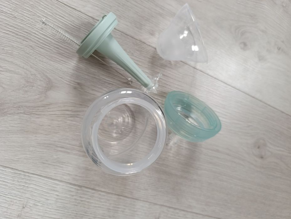 Дитячі пляшечки  tommee tippee