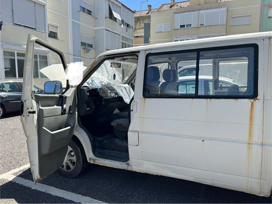 VW Transporter 7 lugares
