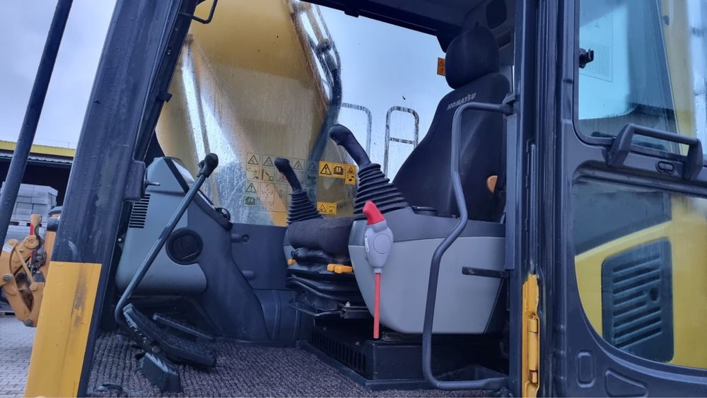 Экскаватор Komatsu PC 190 LC , болотная гусенница