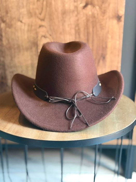 Kapelusz kowbojski brązowy w stylu western country boho wild west
