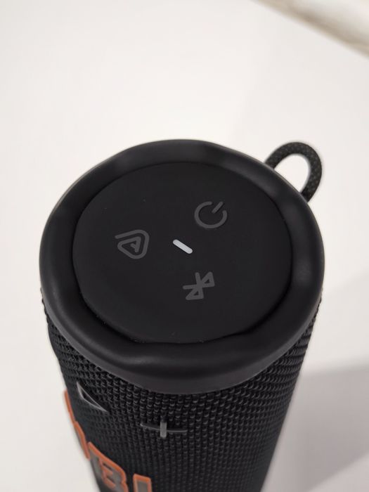 Портативна колонка JBL GRIP 16W