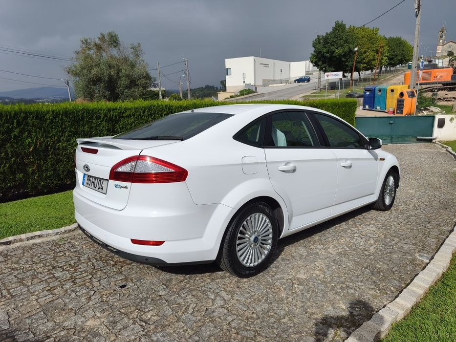 Ford Mondeo 1.8 TDCI 125 cv — photo 4