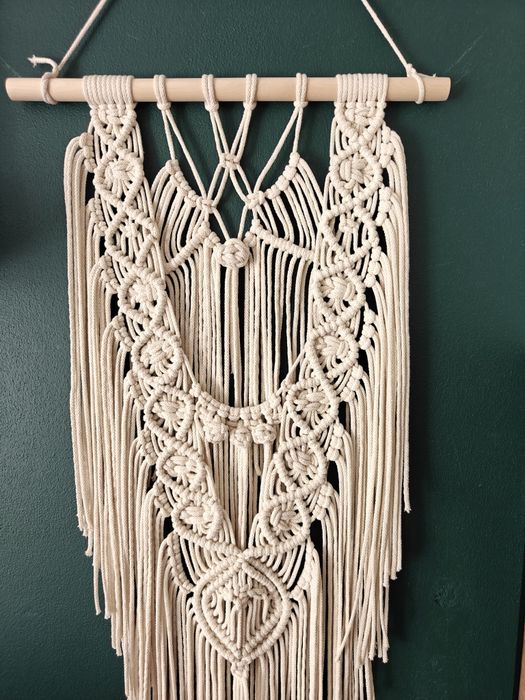 Makrama w stylu boho, ozdoba do salonu, makrama beżowa