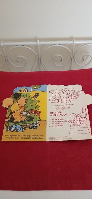 Topo Gigio na praia, antigo