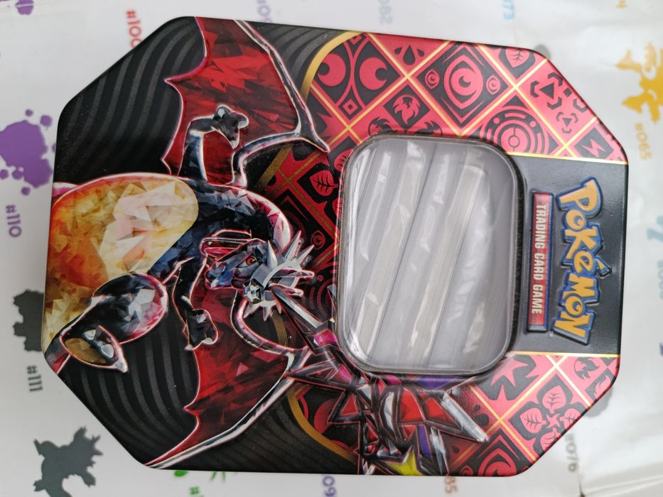 Karty Pokemon 400 szt KAŻDA INNA w metalowym pudełku

Zestaw 400 orygi