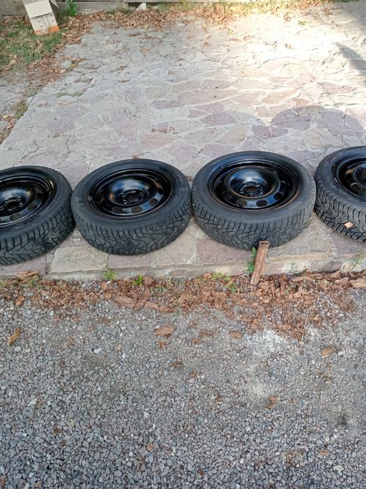 Продам шини з дисками зима hankook,185.60.15