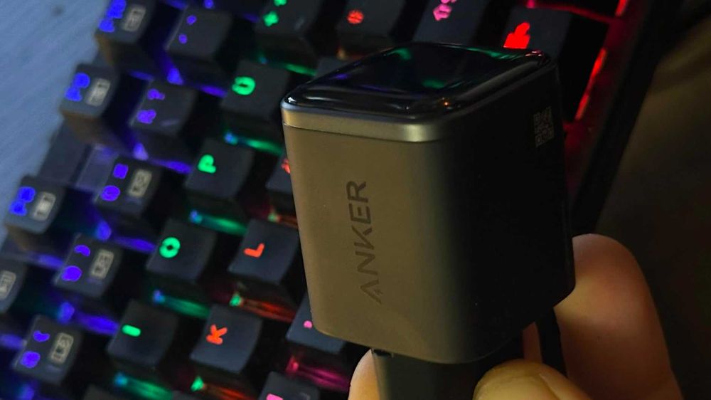Carregador Rápido ANKER Nano 45W com Ecrã Inteligente (NOVO) - iPhone/iPad, Samsung, Pixel