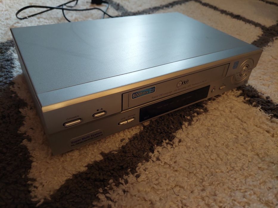 Продам відіоплеєр LG