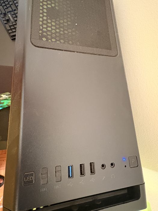PC GAMING RYZEN 5 3600 + RX 5500 XT 8GB | 16GB RAM | FULL HD 1080p