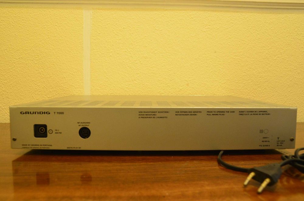 Rádio Grundig T 7000