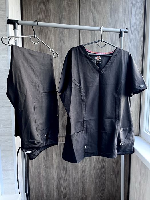 Медичний костюм Dickies (скраб), розмір XL (чорний / Black)
