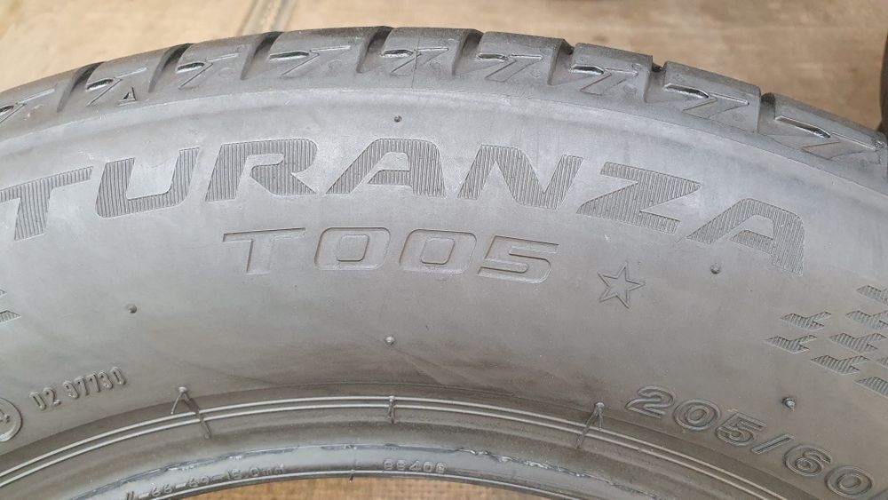 205/60 R16  4шт Bridgestone (Бриджестон) Авторезина, шини.