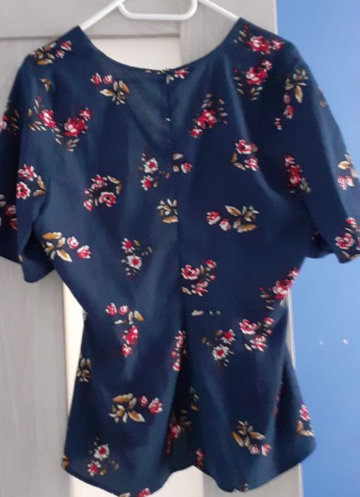 Koszula bluzka elegancka S kwiaty