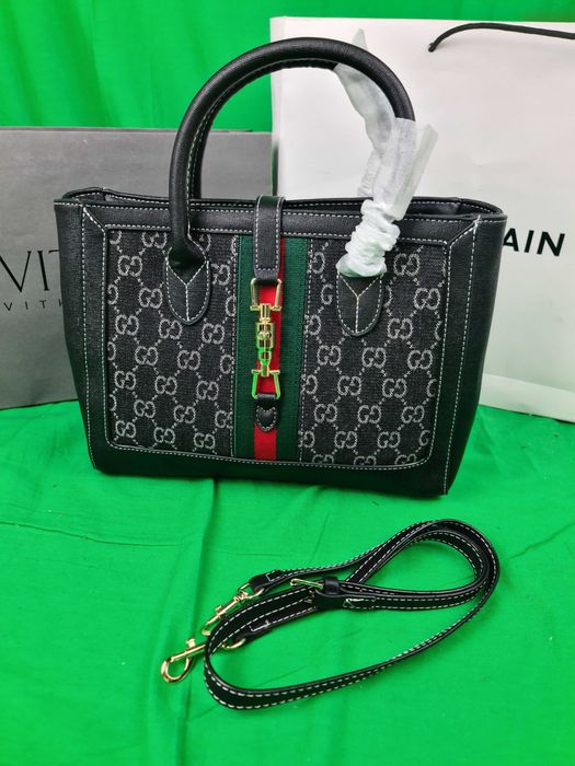 Torebka Torba Gucci ciemna skórzana kuferek gwozdz Premium