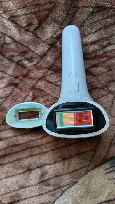 Фотоэпилятор Philips Lumea