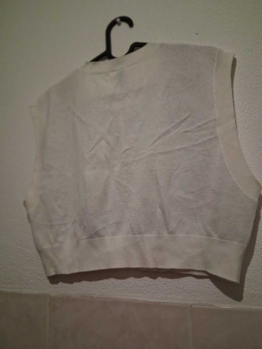Saia Breskha,top H&M e short Rafthi.